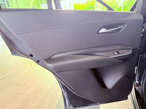 Used 2025 Cadillac XT4 Premium Luxury FWD image 27