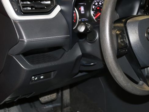 Used 2021 Toyota RAV4 LE image 46