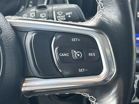 Used 2023 Jeep Wrangler Unlimited Sahara w/ Cold Weather Group AWD/4WD image 24