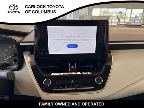 Used 2023 Toyota Corolla LE w/ Carpet Mat Package (TMS) FWD image 28