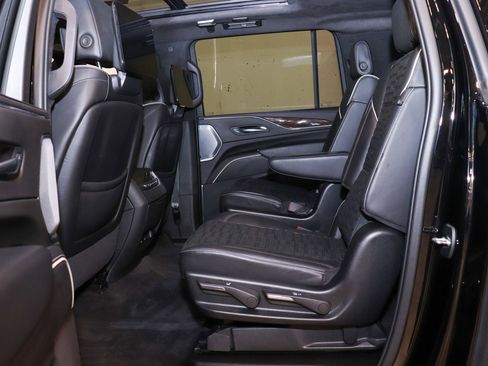 Used 2022 Cadillac Escalade ESV Sport Platinum w/ LPO, ONYX Package image 19