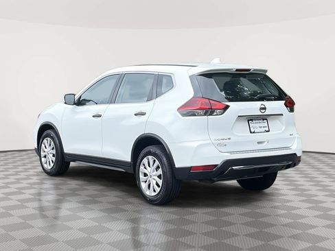 Used 2018 Nissan Rogue S AWD/4WD image 7