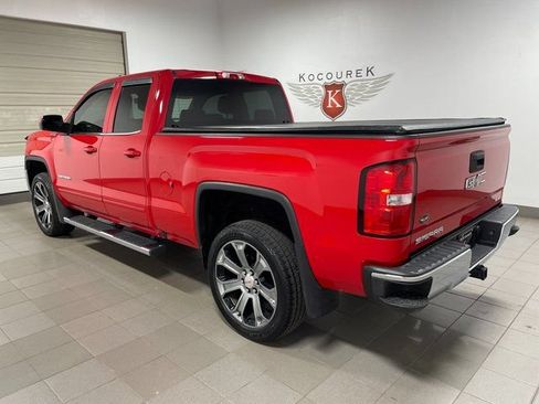 Used 2018 GMC Sierra 1500 SLE w/ Suspension Package, Off-Road AWD/4WD image 4