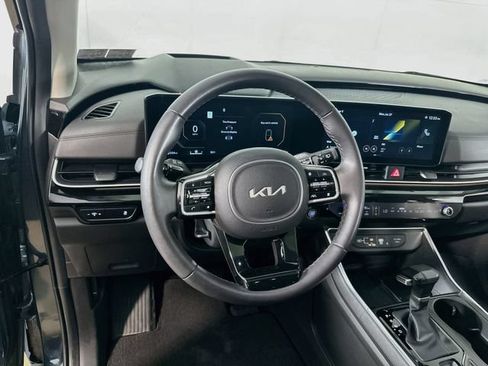 Used 2025 Kia Carnival SX Prestige FWD image 20