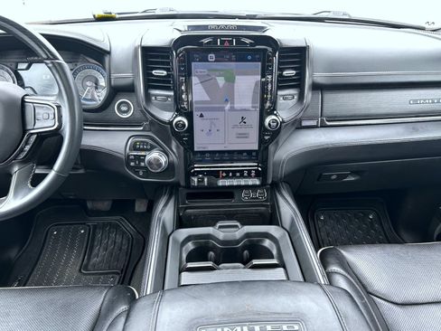 Used 2022 RAM 1500 Limited w/ Body Color Bumper Group AWD/4WD image 13