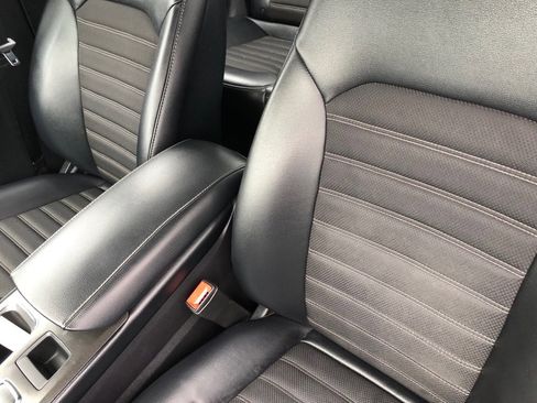 Used 2018 Ford Fusion SE w/ Equipment Group 201A image 19