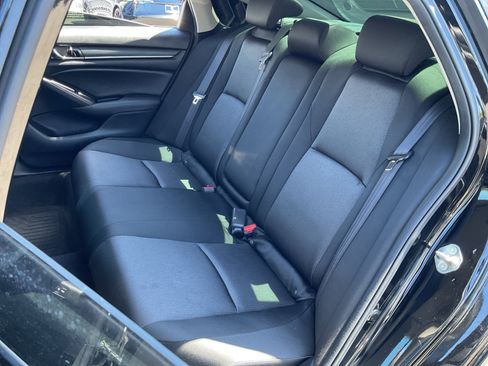 Used 2019 Honda Accord EX image 19