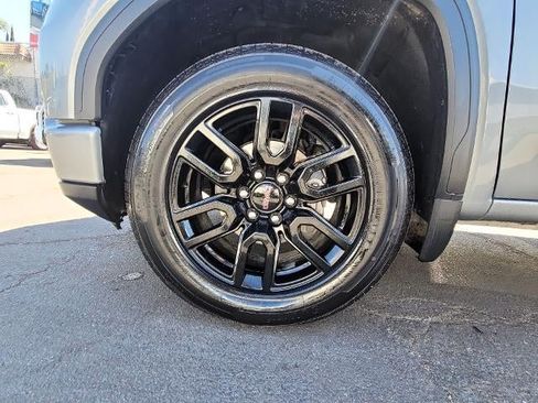 Used 2024 GMC Sierra 1500 Elevation AWD/4WD image 32