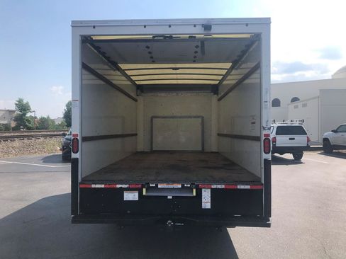 Used 2022 Ford E-350 and Econoline 350 Super Duty RWD image 6