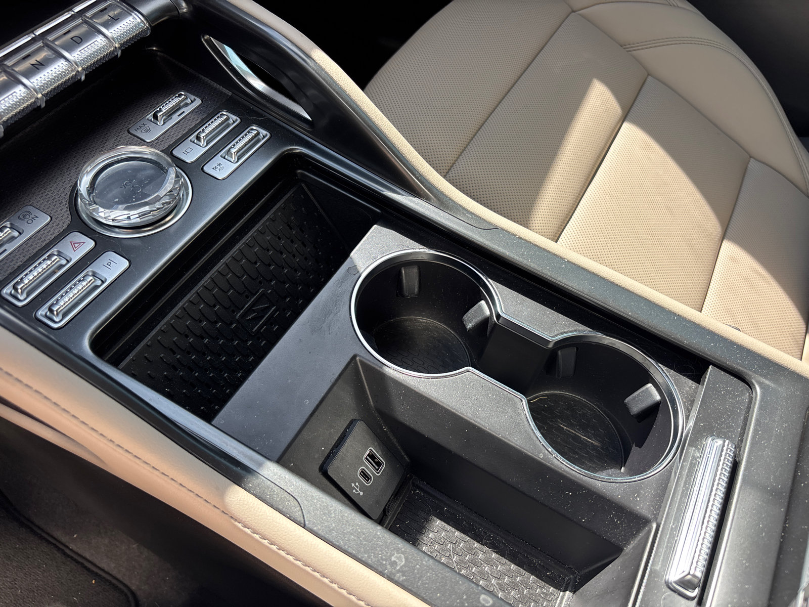 Certified 2025 Lincoln Nautilus Premier AWD/4WD image 23