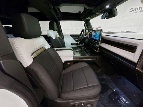 Used 2024 GMC Hummer EV 2X w/ Extreme Off-Road Package image 30