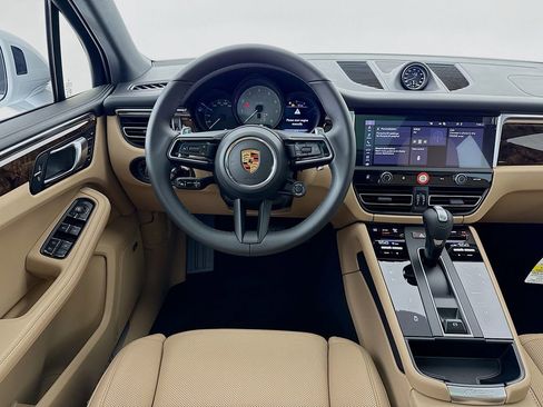 New 2026 Porsche Macan S image 26