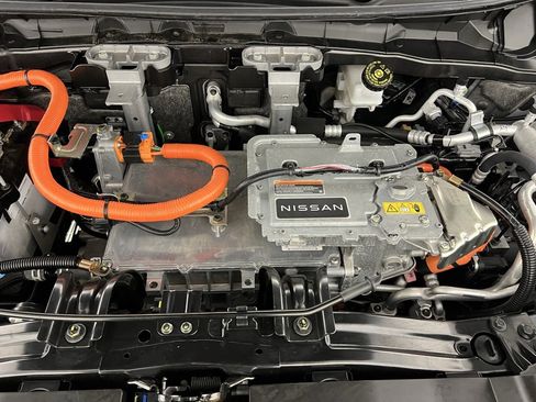 Used 2024 Nissan Ariya FWD image 34