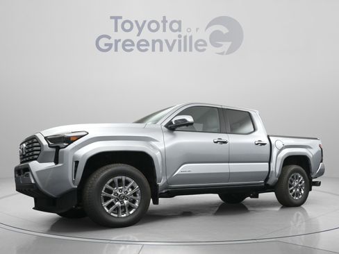 Used 2025 Toyota Tacoma Limited AWD/4WD image 4