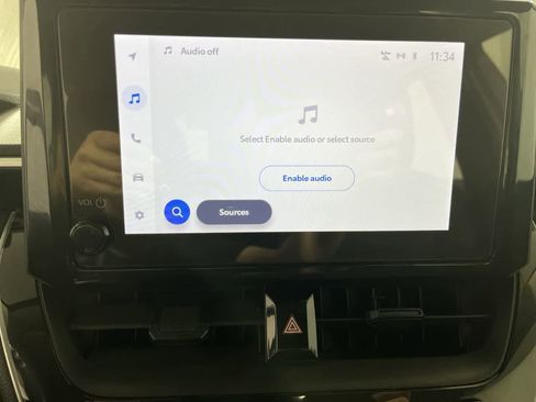 Used 2024 Toyota Corolla LE image 18