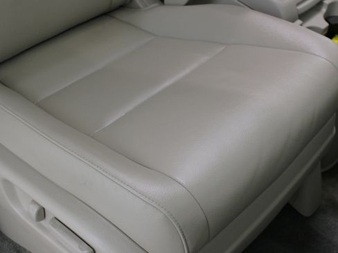 Used 2016 Honda Odyssey EX-L image 49