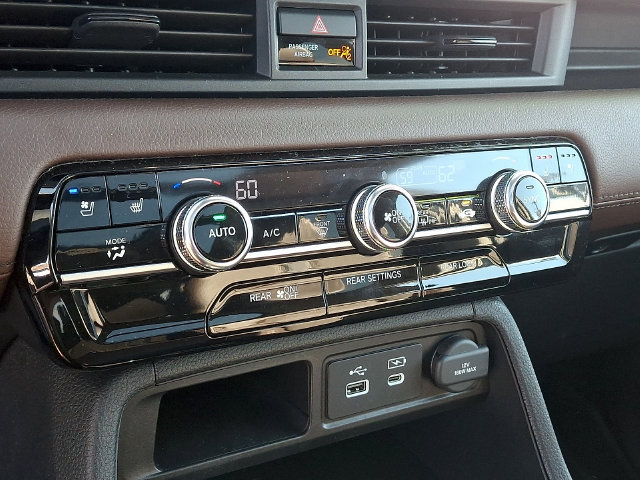 Used 2025 Honda Pilot Elite image 17