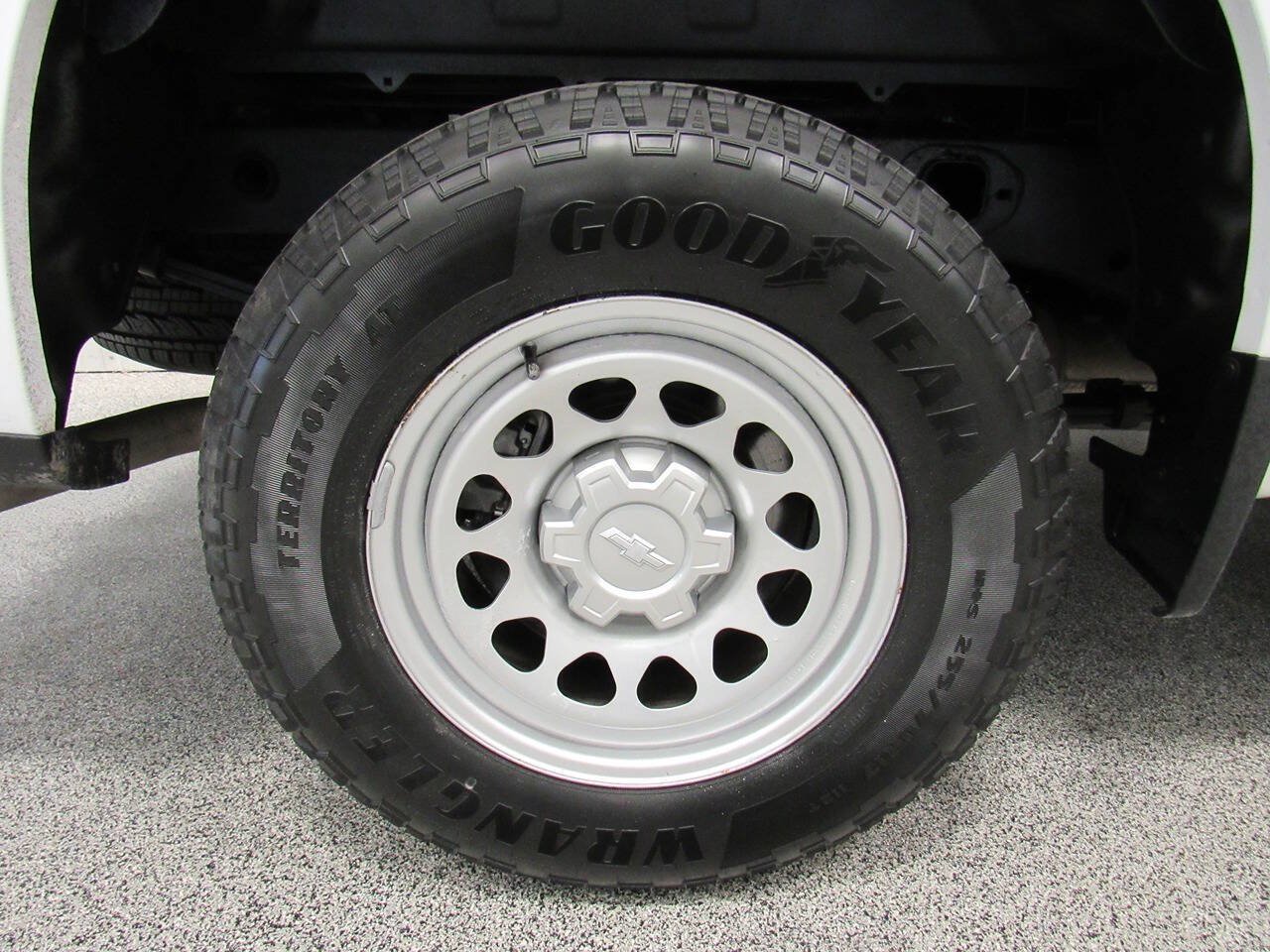 Used 2021 Chevrolet Silverado 1500 W/T w/ WT Fleet Convenience Package AWD/4WD image 14