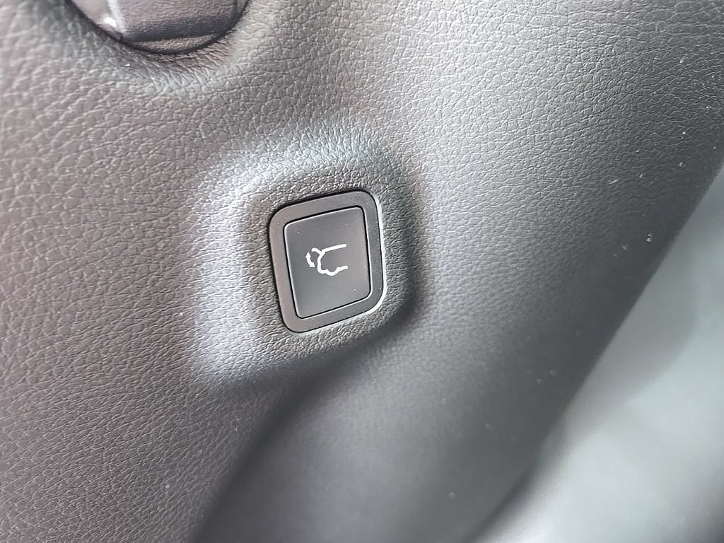 New 2026 Jeep Compass Latitude AWD/4WD image 85