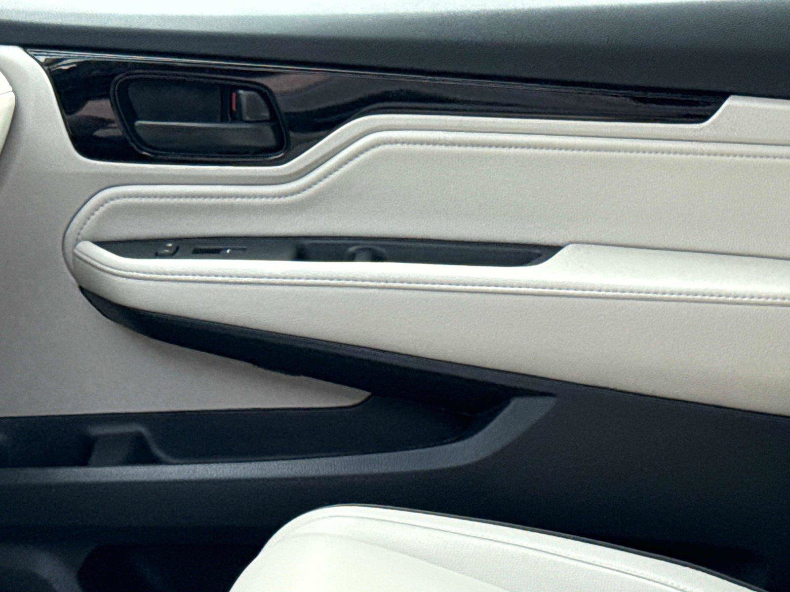 Certified 2026 Honda Odyssey Touring image 22