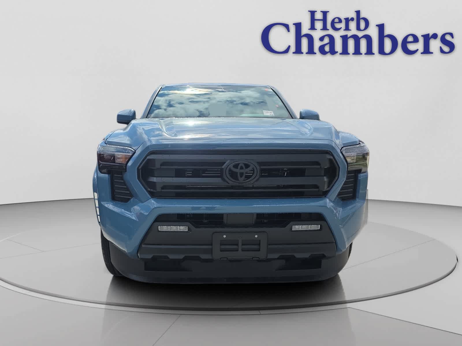 Used 2026 Toyota Tacoma SR5 AWD/4WD image 2