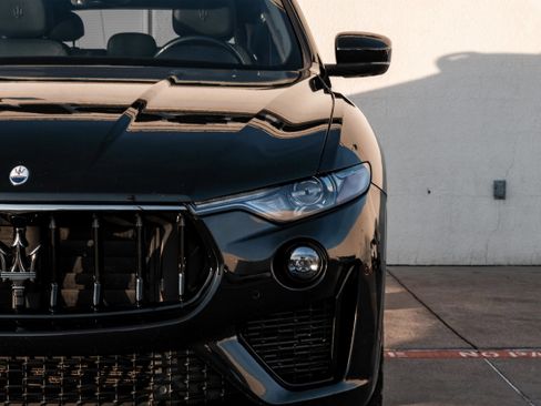 Used 2022 Maserati Levante Modena image 48