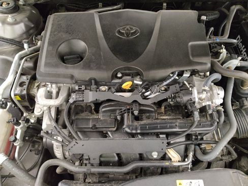Used 2021 Toyota Camry LE FWD image 30