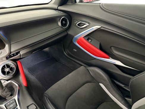 Used 2023 Chevrolet Camaro SS RWD image 28