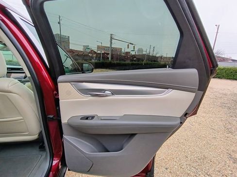 Used 2017 Cadillac XT5 Premium Luxury w/ Advanced Security Package image 50