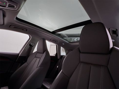 New 2025 Audi Q5 Premium Plus image 12