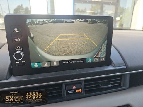 Used 2025 Honda Pilot Touring image 35