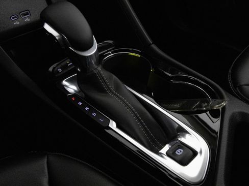 Used 2025 Buick Encore GX Preferred image 25