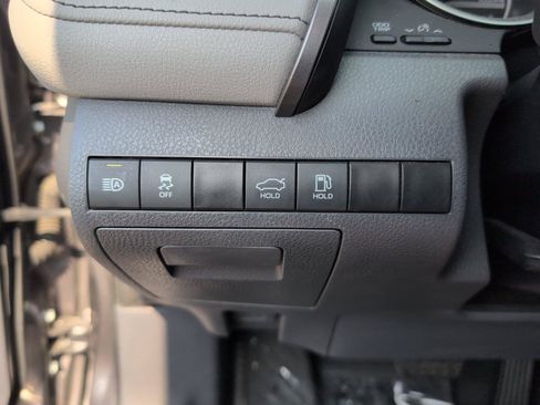 Used 2023 Toyota Camry XLE FWD image 27
