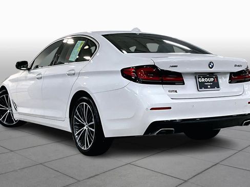 Used 2021 BMW 540i xDrive w/ Premium Package image 11
