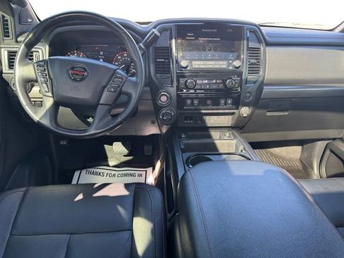 Used 2021 Nissan Titan PRO-4X w/ Pro-4x Convenience Package image 10