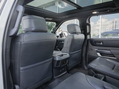 Used 2023 Toyota Sequoia Platinum AWD/4WD image 41