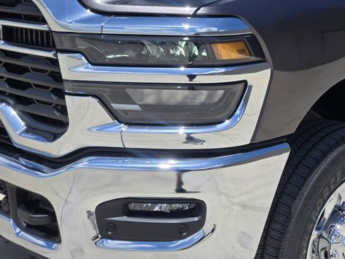 New 2026 RAM 2500 Tradesman AWD/4WD image 7