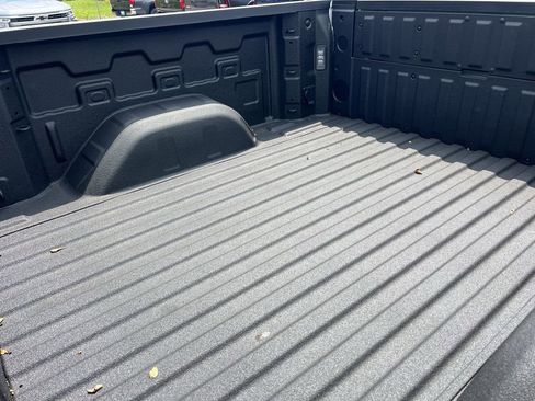 New 2025 GMC Sierra 1500 AT4 w/ Technology Package image 19