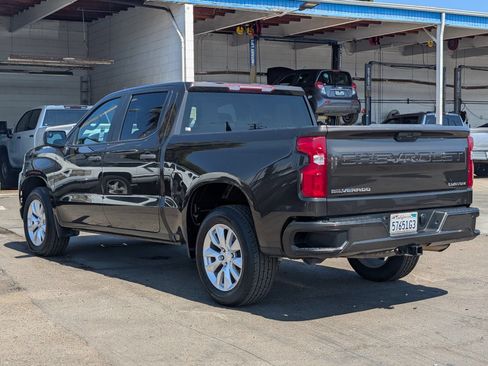 Certified 2021 Chevrolet Silverado 1500 Custom RWD image 10