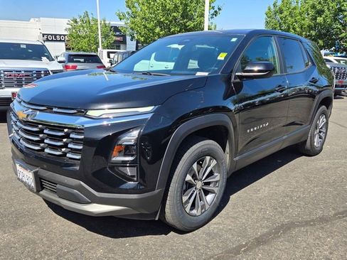 Used 2025 Chevrolet Equinox LT FWD image 8