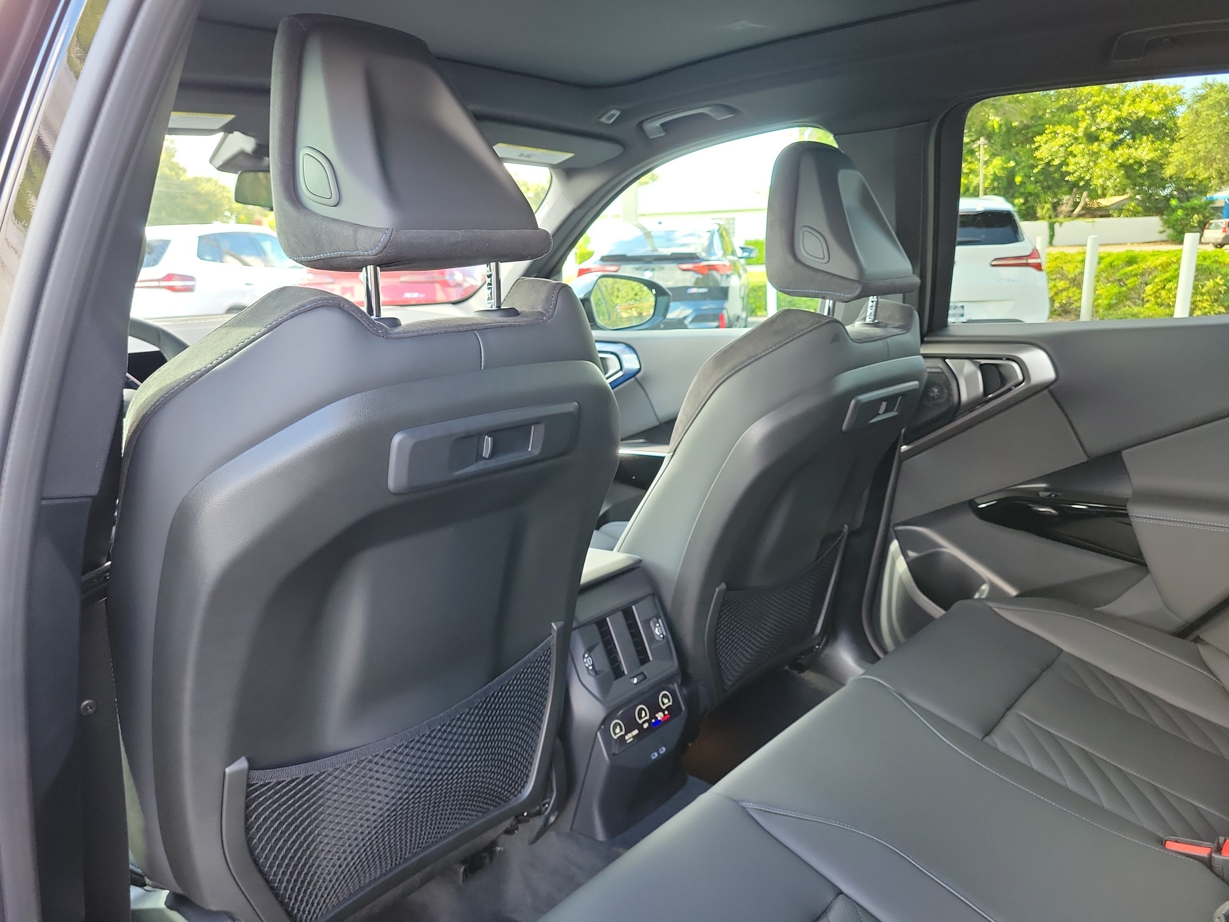 New 2026 BMW X3 xDrive30i w/ Premium Package AWD/4WD image 9