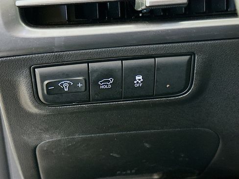 Used 2025 Hyundai Tucson SEL FWD image 16