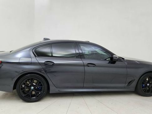 Used 2023 BMW 530i w/ M Sport Package image 6