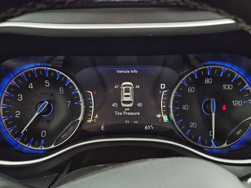 New 2026 Chrysler Pacifica Select image 12