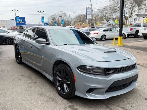 Used 2019 Dodge Charger Scat Pack w/ Technology Group RWD image 7