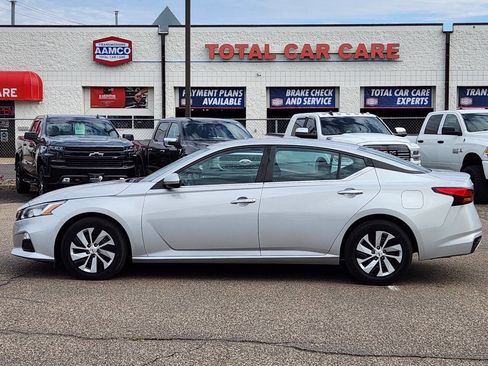 Used 2021 Nissan Altima 2.5 S image 3