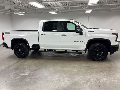 New 2026 Chevrolet Silverado 2500 LT w/ Trail Boss Package AWD/4WD image 6