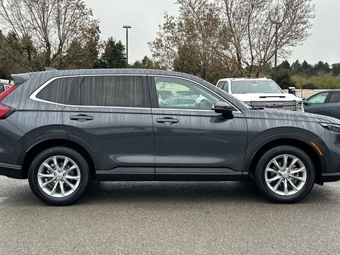 Used 2025 Honda CR-V EX-L image 3