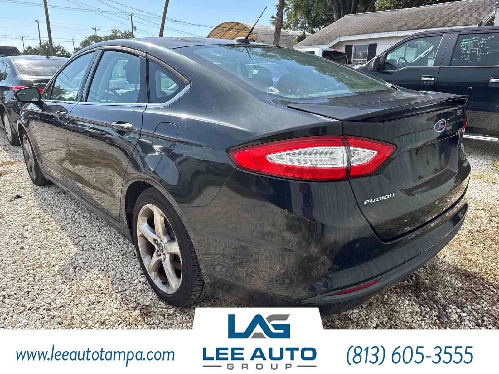 Used 2014 Ford Fusion SE w/ Equipment Group 201A FWD image 3
