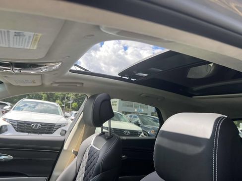 New 2025 Genesis Electrified GV70 w/ Prestige Package AWD/4WD image 19